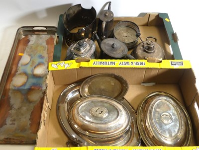 Lot 289 - A collection of silver plated items, to...