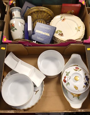 Lot 622 - Two boxes of miscellaneous items to include...