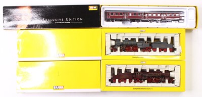 Lot 810 - Three Brawa HO gauge items, including an S2/6...