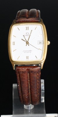 Lot 432 - A gent's gold plated Omega Seamaster quartz...