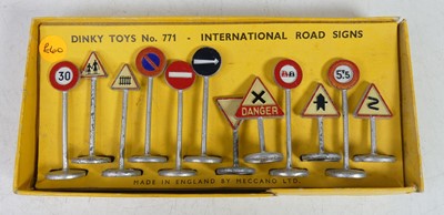 Lot 1557 - A Dinky Toys No. 771 boxed International road...