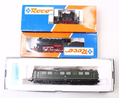 Lot 774 - Three Roco HO locos, including a BR 150 class...