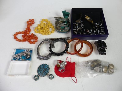 Lot 469 - A collection of costume jewellery, to include...