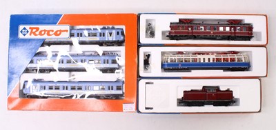 Lot 771 - Four Roco HO gauge locos, including a 3 car...