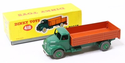 Lot 1182 - Dinky Toys 418, Comet Wagon with hinged...