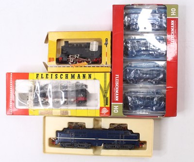 Lot 793 - Three Fleischmann HO locos, and a four-coach...