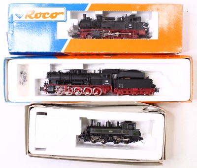 Lot 784 - Three HO gauge Roco locos, including a 0-4-4-0...