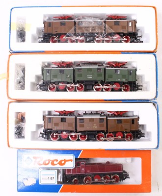 Lot 773 - Four HO gauge Roco locos, including a BR 160...