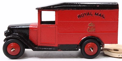 Lot 1266 - Dinky Toys, 34B Royal Mail Van. Post-war issue...