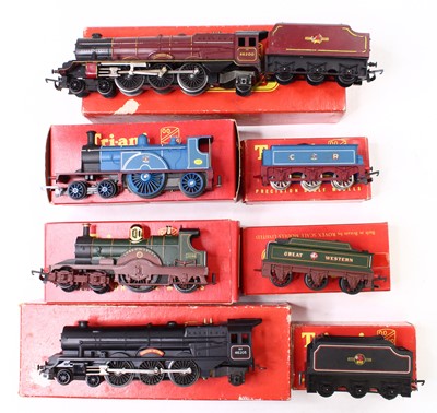 Lot 660 - Four Triang 00 gauge locos, including a 4-2-2...