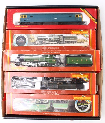 Lot 699 - Five Hornby 00 gauge locos, including a class...