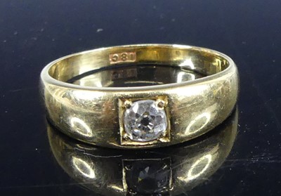 Lot 2610 - An 18ct gold diamond solitaire ring, featuring...