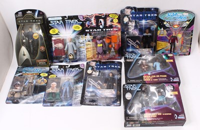 Lot 1914 - Playmates group of 10 Star Trek Series action...