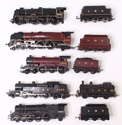 Lot 724 - Six 00 gauge unboxed locos, including a Triang...