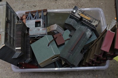 Lot 447 - One large box of 00 gauge buildings,...