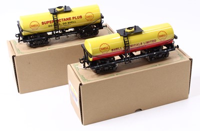 Lot 230 - Two Darstaed 'Shell' bogie tankers: 'Shell...