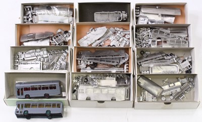 Lot 1770 - 12 1:76 scale white metal kits for buses, all...