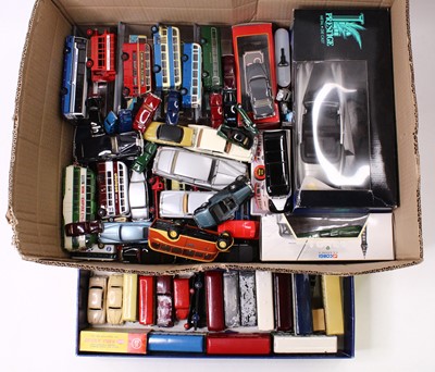 Lot 889 - One tray of mixed modern issue diecast models,...