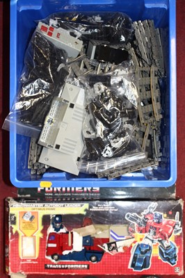 Lot 1522 - A box containing a large quantity of Lego...