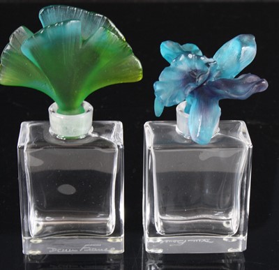 Lot 2180 - A Daum Ginko scent bottle, having a clear...