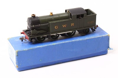 Lot 592 - Post-war Hornby-Dublo EDL7 3-rail 0-6-2 tank...