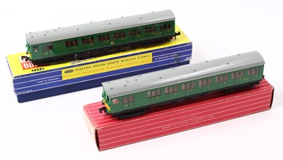 Lot 573 - Hornby Dublo 3250 and 4150 EMU suburban motor...