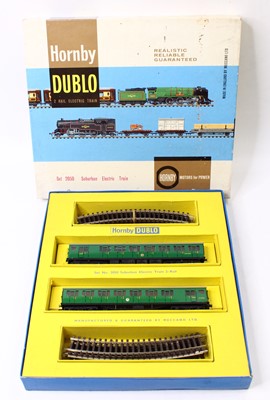 Lot 644 - 2050 Hornby Dublo 2-rail Suburban Electric...