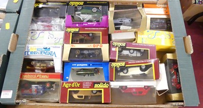 Lot 1551 - A quantity of boxed modern issue diecast to...