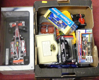 Lot 1565 - A box of boxed and loose modern issue diecast...