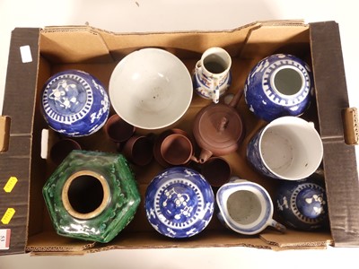 Lot 53 - A collection of Chinese ceramics, to include a...