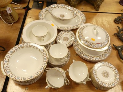 Lot 101 - A collection of Royal Grafton Regency pattern...