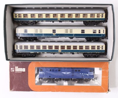 Lot 370 - A rare Lima South African Railways Class 5E1...