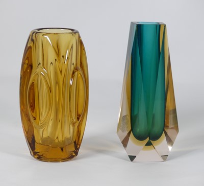 Lot 176 - A Murano 'Sommerso' glass vase of faceted...