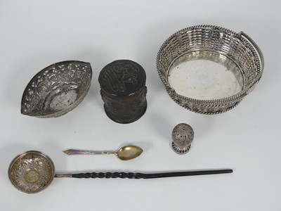 Lot 263 - A Georgian toddy ladle, the bowl set with a...