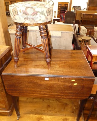 Lot 1239 - A Regency mahogany Pembroke table, having...