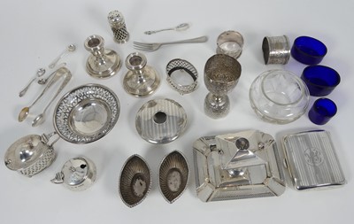 Lot 264 - A collection of silver wares to include pocket...