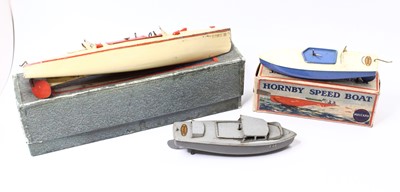 Lot 1979 - Hornby Speedboat group of 2 boxed and 1 loose...