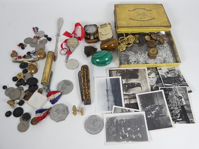 Lot 382 - Miscellaneous items to include military cap...