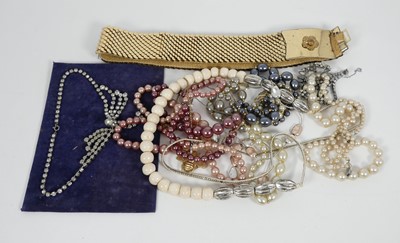 Lot 350 - A collection of costume jewellery, to include...