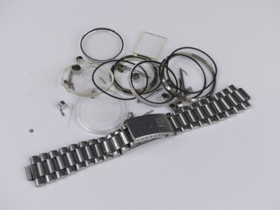 Lot 325 - An Omega steel watch bracelet, with hinged...