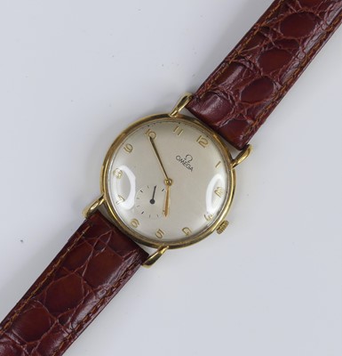 Lot 326 - A circa 1950 gent's Omega 9ct gold cased...