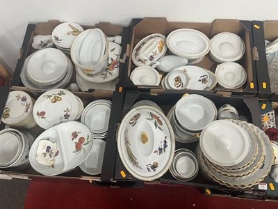 Lot 524 - A large collection of Royal Worcester Evesham...