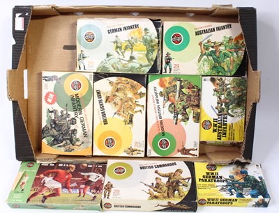 Lot 1819 - Airifix 1/32 scale group 8 boxed mostly...