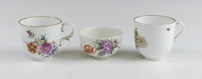 Lot 2097 - A Vienna porcelain tea bowl, circa 1744-49,...