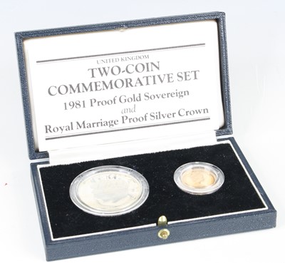 Lot 3366 - United Kingdom, Two-Coin Commeorative Set, to...