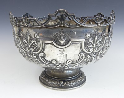 Lot 2204 - An Edwardian silver monteith bowl, having a...