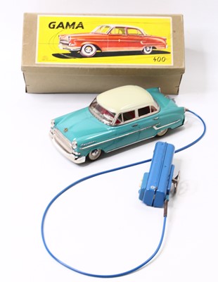 Lot 1956 - Gama No.400 tinplate and battery-operated...