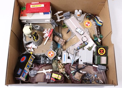 Lot 2008 - Collection of various Galoob Micro Machines,...