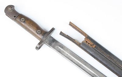 Lot 708 - A British 1907 pattern bayonet, the 43cm...