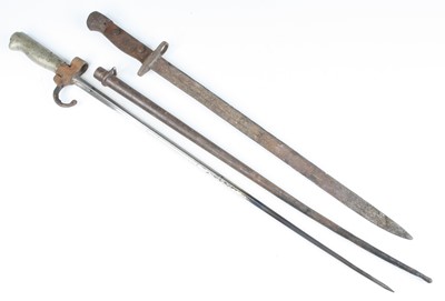 Lot 523 - A French model 1886 Lebel bayonet, having a...